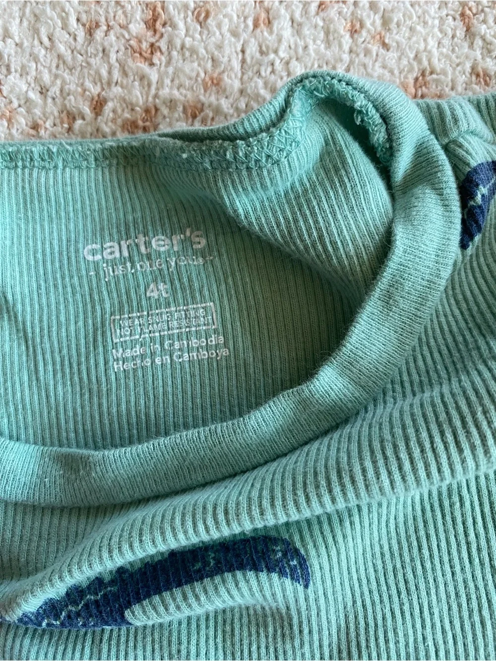 Carter’s boys / Kids Two-Piece Ribbed Alligator Print Pajama Set